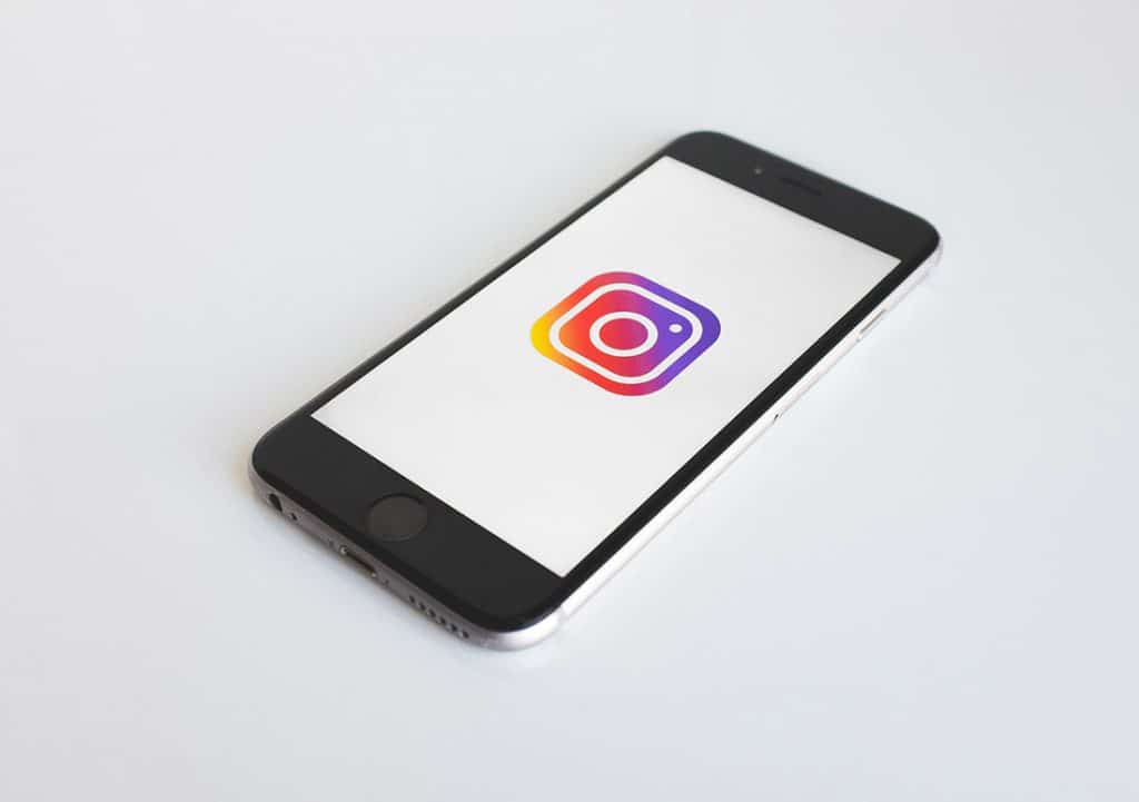 Read more about the article Instagram Stories Stickers: 9 Features That Are Perfect For Business